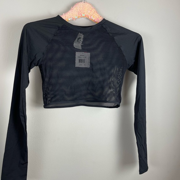 Volcom Tops - Volcom netting crop top